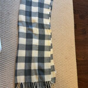 Plaid Gray and Cream Large Scarf